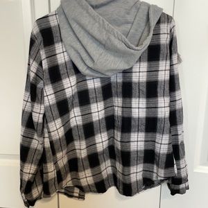 Plaid long sleeve. Has a hood